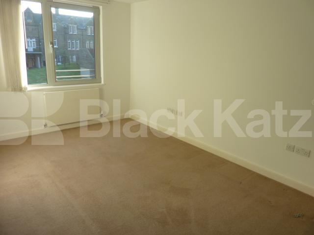 			2 Bedroom, 1 bath, 1 reception Flat			 Eden Grove, HOLLOWAY 